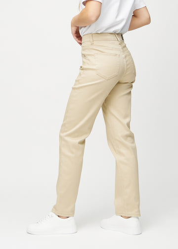 Regular-jeans til kvinner i beige, fargen Gazelles. Sett bakfra på en modell, slik at hele passformen vises.